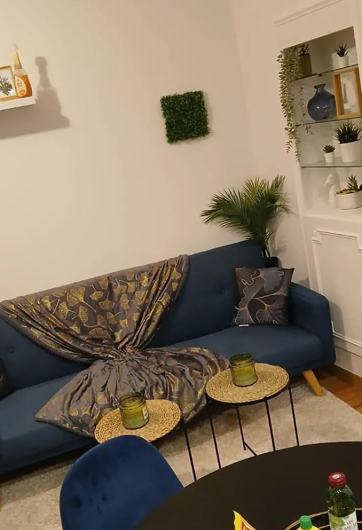 Studio Familial Paryż